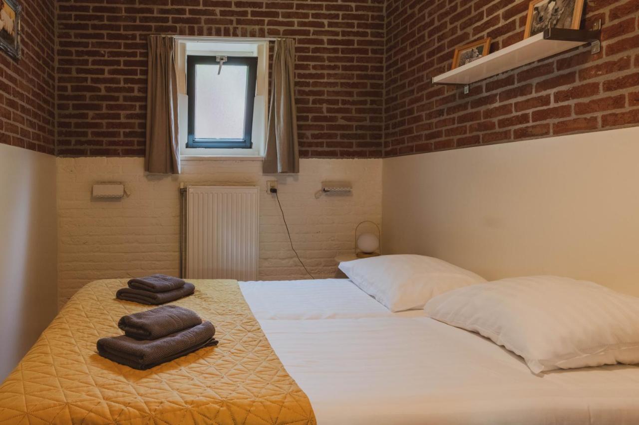 B&B En Appartementen Triente Buinen Bagian luar foto